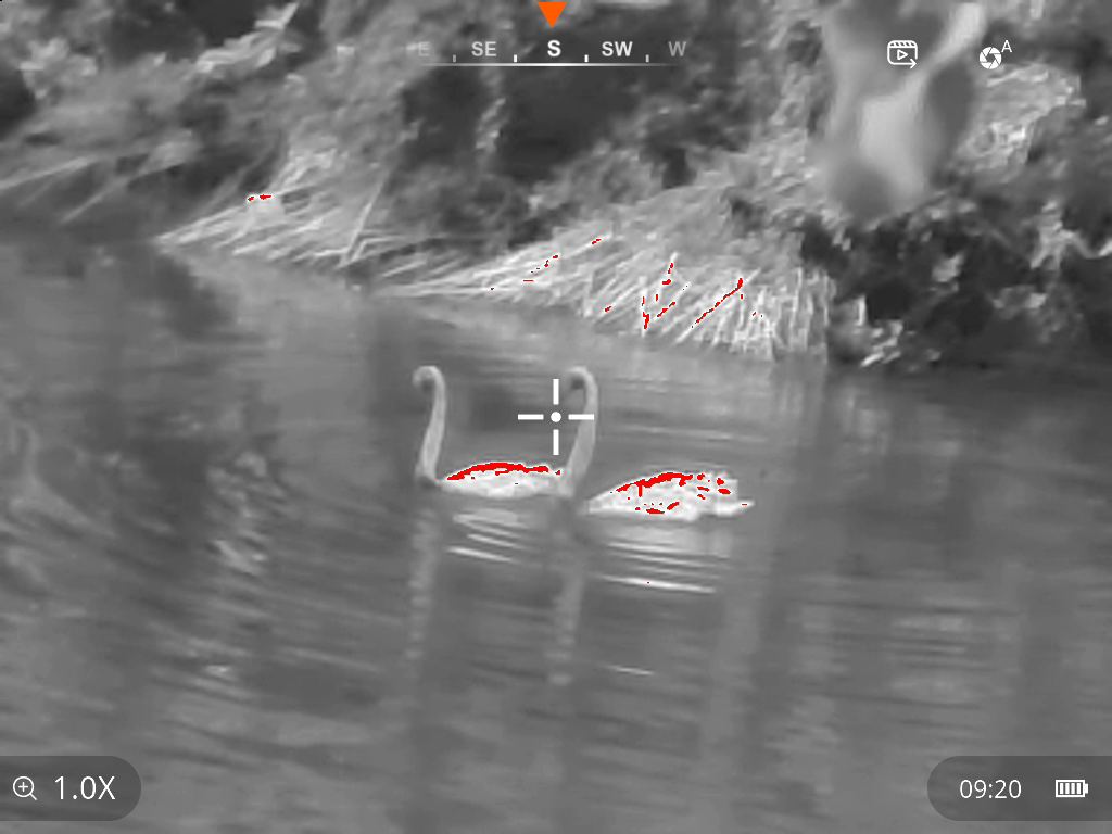 UTx318MR Medium-Range Thermal Monocular with Laser Range